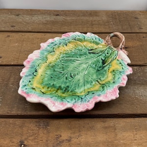 Antique Etruscan Majolica Leaf-Form Serving Dish with Branch Handle – 19th Century