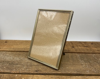 5X7 Metal Tabletop Picture Frame with Floral Edge
