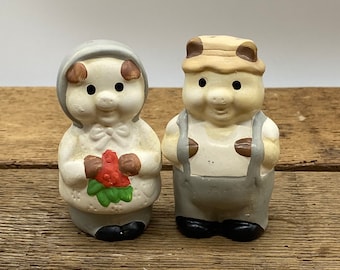 Vintage Country Pig Salt & Pepper Shakers