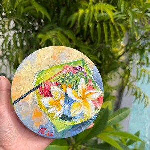 Pintura original de Bali em caixa de presente | Oferenda diária balinesa | Flores de frangipani | Lembrança de Bali | Presente feito à mão