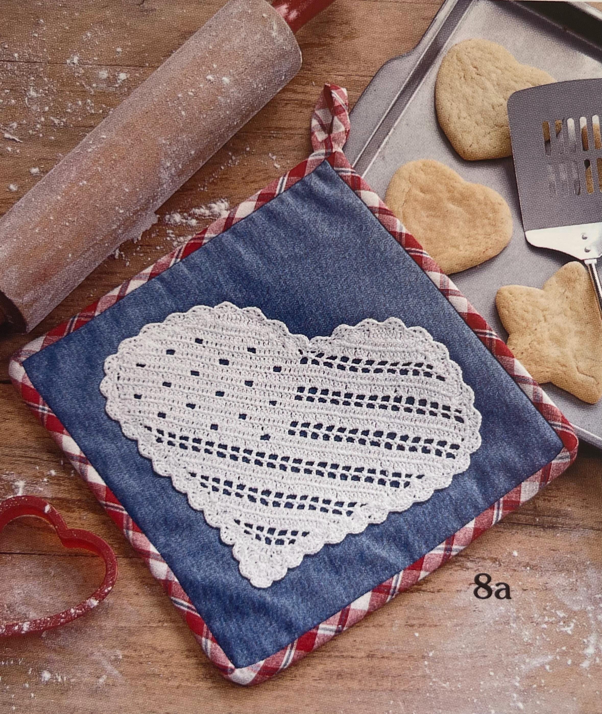 30 American Flag Crochet Patterns to Show Your Patriotic Style 34 Heart-Shaped American Flag Filet Crochet Patterns