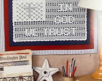 Patrón de bandera de crochet de filete en "En Dios confiamos": Gráfico patriótico estadounidense (Descarga digital en PDF)