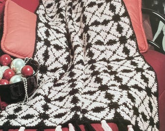 Vintage Spanish Flower Afghan Crochet Pattern | Classic Floral Motif Throw | Retro 1995 Textured Blanket