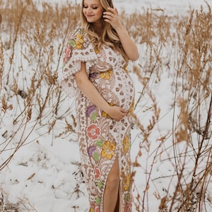 Leah, Traveling dress, maternity dress, dress rental, maternity dress rental, lace maternity dress, photo shoot dress rental,