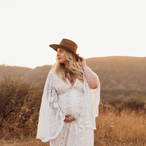 Chelsea, Traveling dress, dress rental, maternity dress rental, boho maternity dress