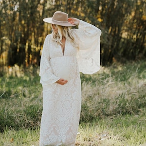 Erin, Traveling dress, dress rental, maternity dress rental, boho maternity dress