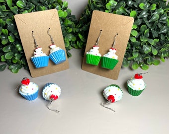 Large Cup cake heart dangle earrings , food ,novelty, dessert, kawaii earrings , funky earrings, cute, baking earrings