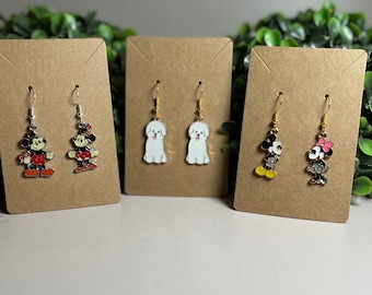 Disney’s Minnie , Mickey and friend enamel vintage dangle earrings, magic kingdom, Mickey jewelry, Minnie jewelry  Disney inspired