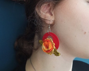 Crochet flower earrings, Hanging earrings, wooden earrings, natural jewelry, wooden jewelry, earrings