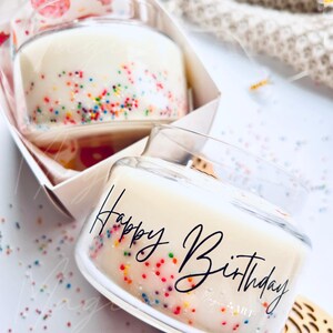Sprinkle Birthday Cake Candle, Handmade Soy Blend Wax, Dessert Scented bild 1