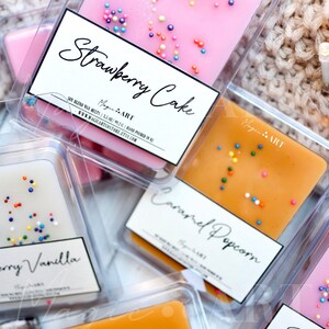 Sprinkle Birthday Cake Candle, Handmade Soy Blend Wax, Dessert Scented 1 Clamshell Wax Melt