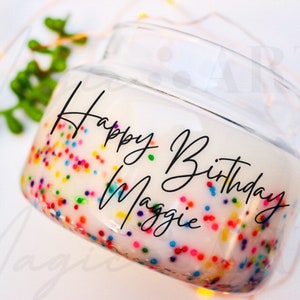 Sprinkle Birthday Cake Candle, Handmade Soy Blend Wax, Dessert Scented bild 4