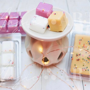 Sprinkle Birthday Cake Candle, Handmade Soy Blend Wax, Dessert Scented bild 9