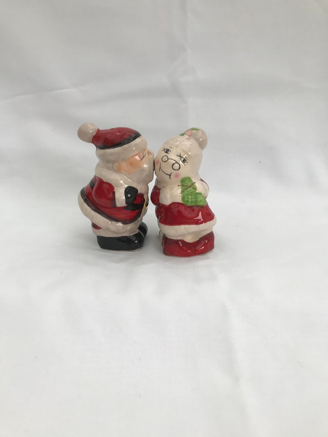 Vintage Mr. and Mrs. Santa Claus Kissing Salt and Pepper - Etsy