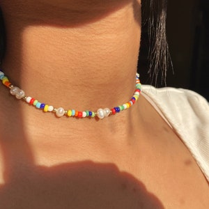 Rainbow Beaded Necklace with Pearls for Teenage Girls, Colorful Pearl Beaded Choker Necklace, 90’s Inspired Jewelry