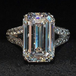 Emerald Cut CZ Stone Engagement Ring, Wedding Bridal Ring, Woman&#39;s Split Shank Ring, 10K/14K/18K White Gold Ring, Anniversary Gift Ring