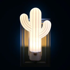 Saguaro Cactus Night Light (Plug-in, LED)