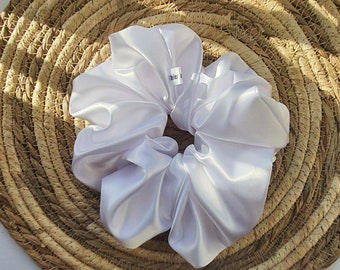 ChihiroBELLA✨Chouchou - Large / White CHOUCHOU in WHITE SATIN - Etsy