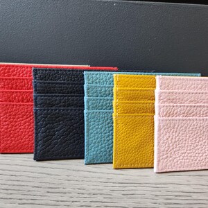 Custom Leather Card Holder Wallet – Personalized Minimalist Wallet with Name or Initials – Slim Credit Card Case, Gift for Her