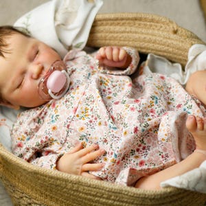 Realistic Reborn Baby Doll – Quinlyn by Bonnie Brown & Adrie Stoete – Newborn – OOAK Reborn Art Doll -Reqlistic doll