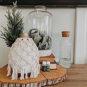 Housse de diffuseur en macramé Desert Mist, Young Living, cadeau pour membre de l'équipe, huiles essentielles, macramé bohème, jupe de diffuseur