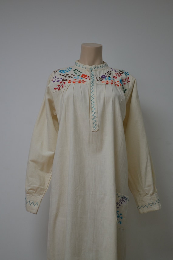 Vintage Hand Embroidered Cotton Mexican Folk Dress