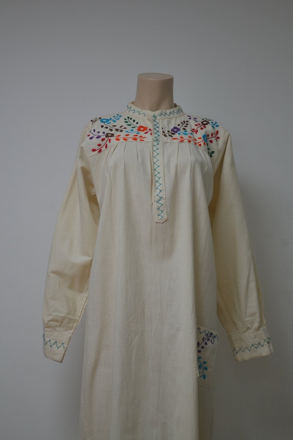 Vintage Hand Embroidered Cotton Mexican Folk Dress