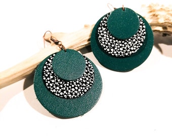 CIRCLE Earrings - Leather - Emerald Green - Cracked - Copper Brass - Layered - Defilenvadrouille - Women's Jewelry - Handmade