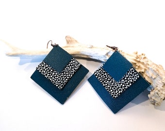 SQUARE earrings - Leather - Duck blue - Cracked - Copper brass - Layered leathers - Defilenvadrouille - women's jewelry - handmade