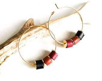 Earrings - Small TIKI Hoops - Leather and Gold Brass Beads - Black - Terra Cotta - Bordeaux - Heishi - Defilenvadrouille