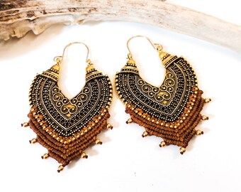 Pair of brass/macramé earrings - oriental - Defilenvadrouille - plugs - spacers - Alternative ethnic jewelry - Camel - gold