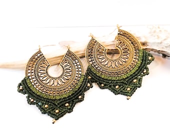 Brass and macrame earrings - mandala - Defilenvadrouille - plugs - spacers - Alternative ethnic jewelry - khaki - olive - gold
