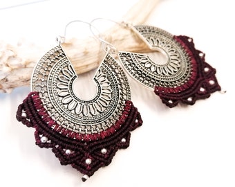 Brass and macramé earrings - mandala - Defilenvadrouille - plugs - spacers - Alternative ethnic jewelry - black cherry - silver