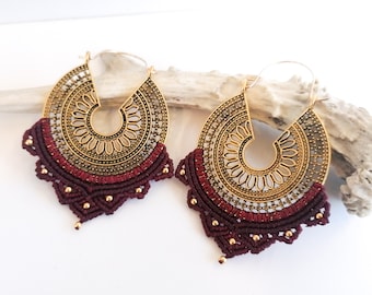 Brass and macramé earrings - mandala - Defilenvadrouille - plugs - spacers - Alternative ethnic jewelry - burgundy red - gold