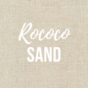 Puede incluir: Texto blanco sobre un fondo de lino beige que dice "Rococo Sand".