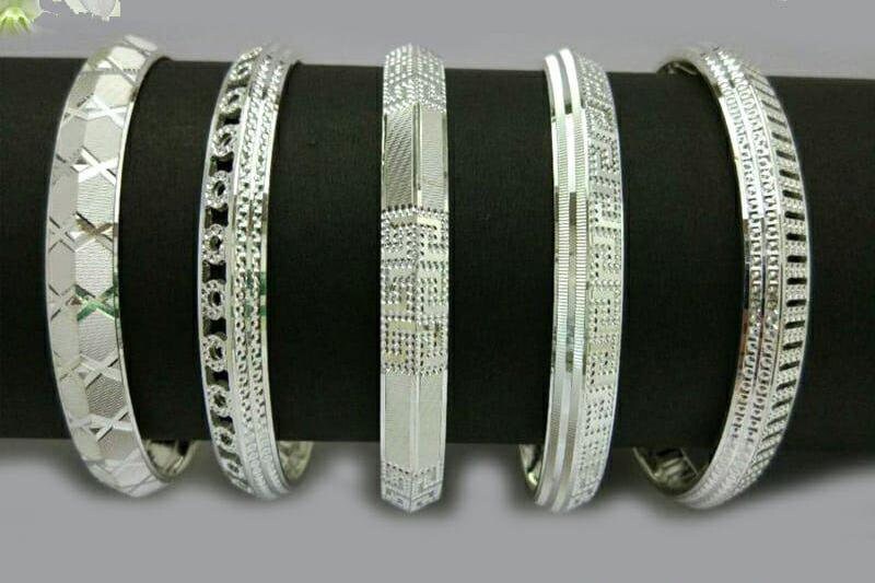 Silver kada name best sale design