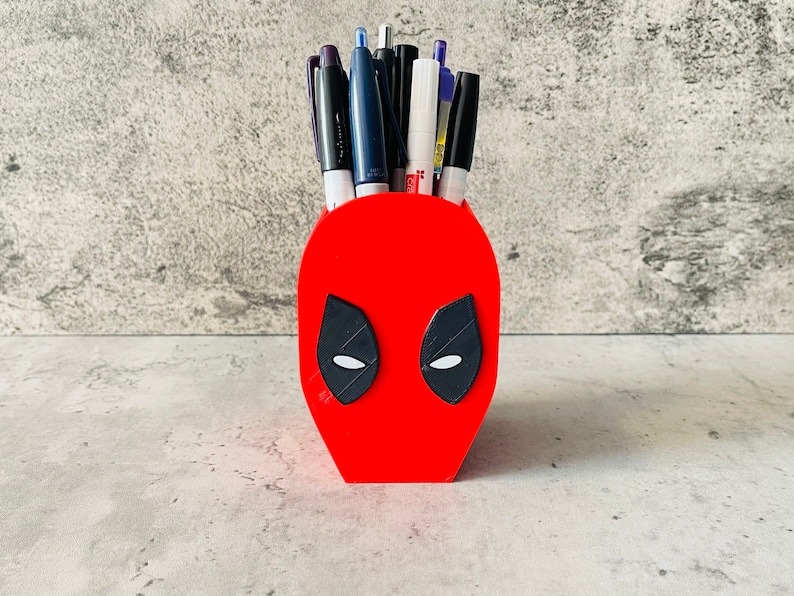 deadpool pen holder