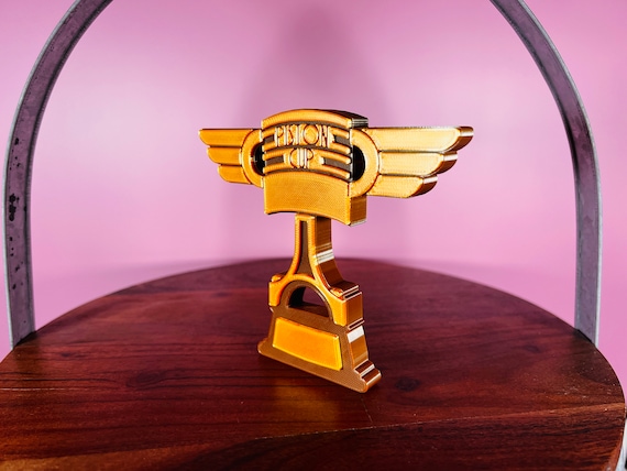 ピストンカップトロフィーデコレーション - Etsy 日本