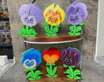 Alice in Wonderland Flower Decorations