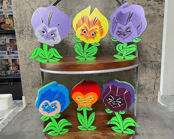 Alice in Wonderland Flower Decorations - Etsy