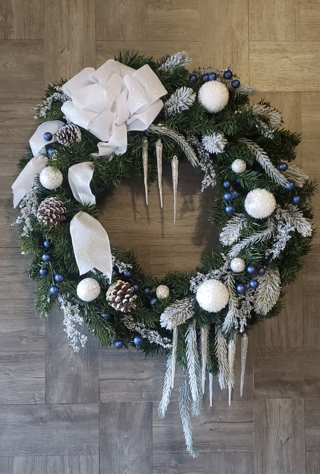 Snowballs and Icicles Wreath, Winter Wreath, Christmas Wreath