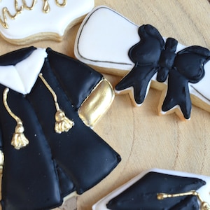 Confezione regalo di biscotti per la laurea: classe del 2024, biscotti glassati a mano immagine 7