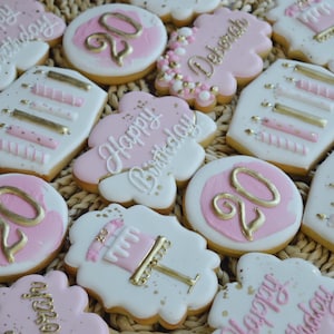 Birthday cookies-Birthday Present-Anniversary cookies-Custom made biscuits-Party favors-Personalized biscuits-Birthday girl-Happy birthday
