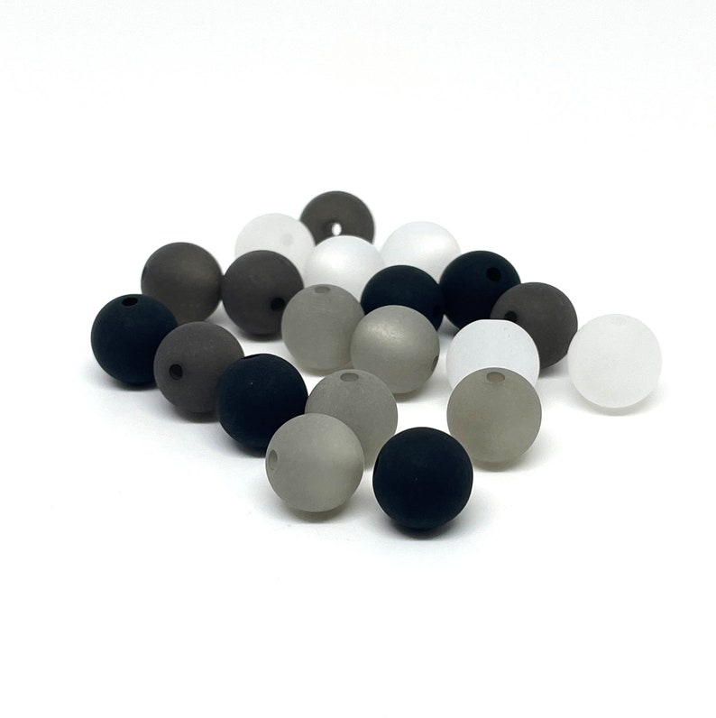 Polaris beads variant black/white image 1