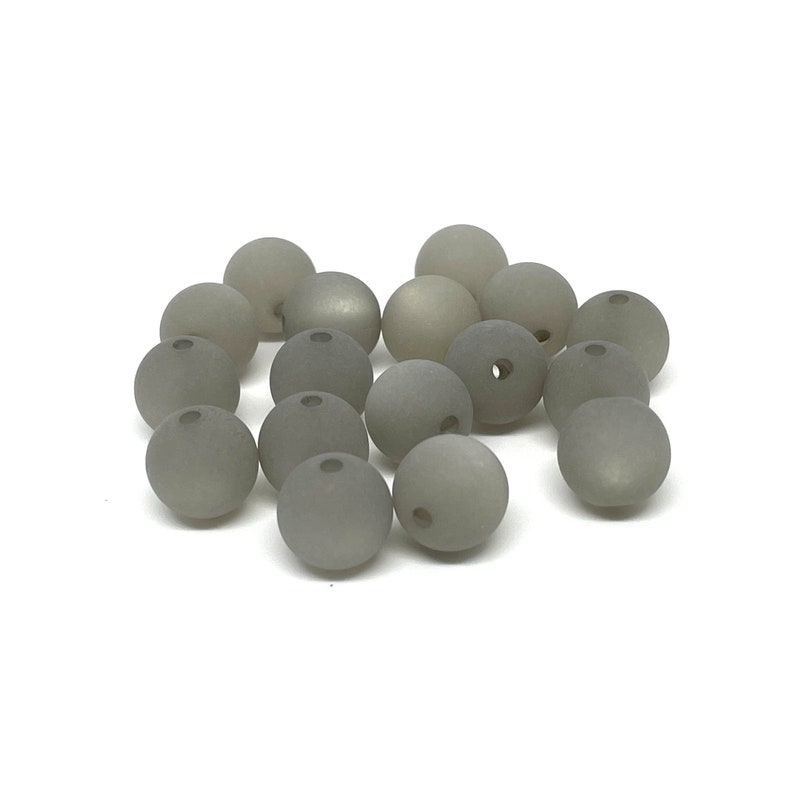 Polaris beads variant black/white Hellgrau