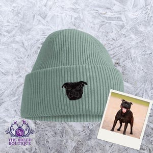 Black Staffordshire Bull Terrier Beanie – 100% Recycled Polyester, Adult Unisex Fit – 13 Colour Choices with Gift Box Staffie Gift