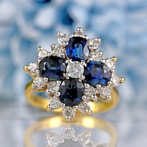 Vintage 1976 Sapphire & Diamond 18ct Gold Cluster Ring