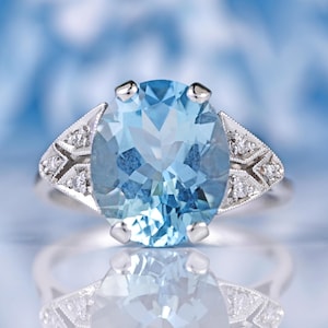 Anillo de oro blanco de 18 quilates con aguamarina y diamantes estilo art déco (4,00 quilates)