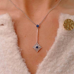 Art Deco Stil Saphir & Diamant Weißgold Anhänger Halskette