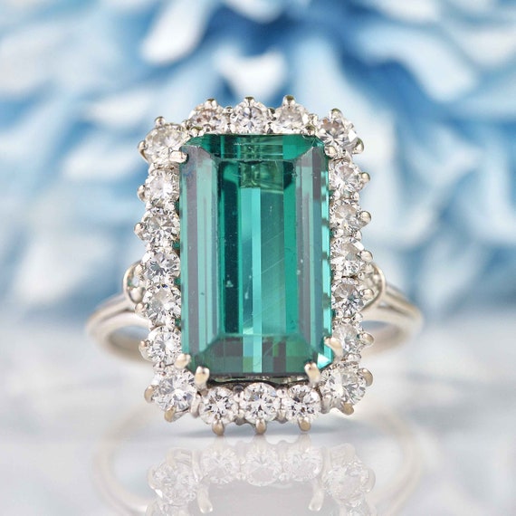 Bague grappe en or blanc et tourmaline bleue de 1976 et diamants 7 40 carats Etsy Canada